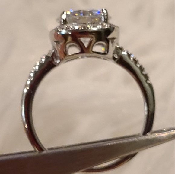 Moissanite 2 Carat Round cut Solitare Halo Ring - Picture 5 of 13